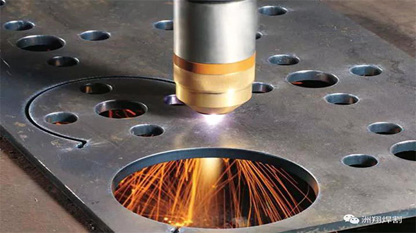 淺析激光切割機在切割中厚板加工中遇到的問題